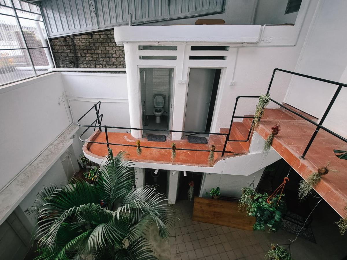 111 Hutton Lane Ostello George Town Esterno foto